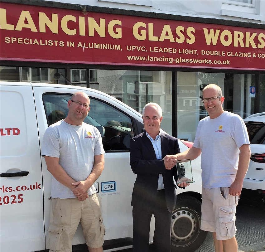 3. Director Tony Jefferson (left) and Managing Director Mark Goldsmith (right) - Copy